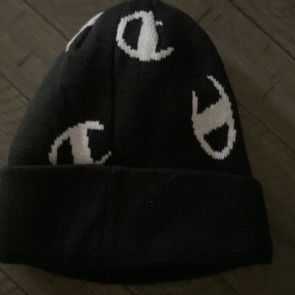 Champion hat - Picture 2 of 2